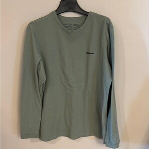 Patagonia Green Long Sleeve Shirt